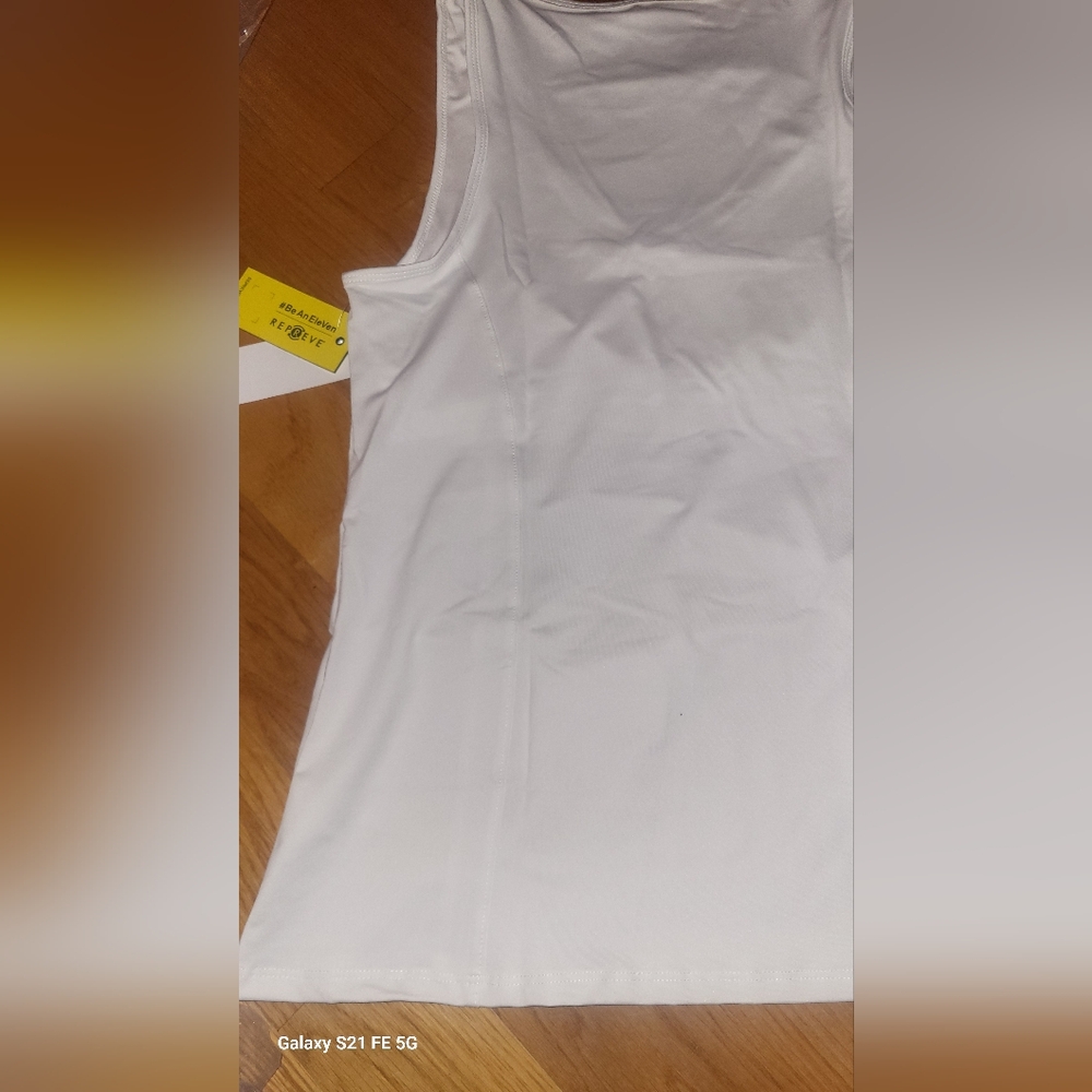 EleVen By Venus Williams White High Vibes Tank Top NWT - Picture 4 of 13